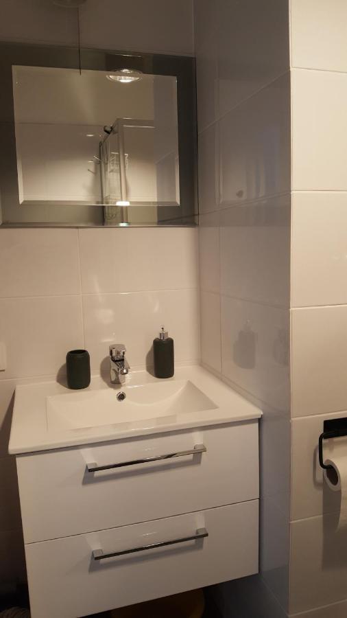 Apartament Szmaragdowy Zakatek Колобжег Екстер'єр фото